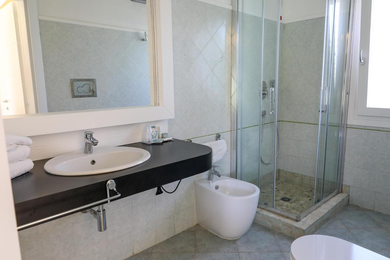 Limone Beach Resort Castiadas Eksteriør bilde