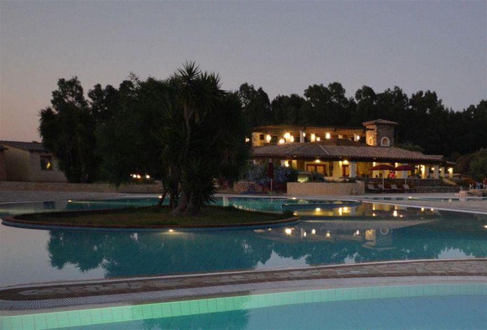Limone Beach Resort Castiadas Eksteriør bilde
