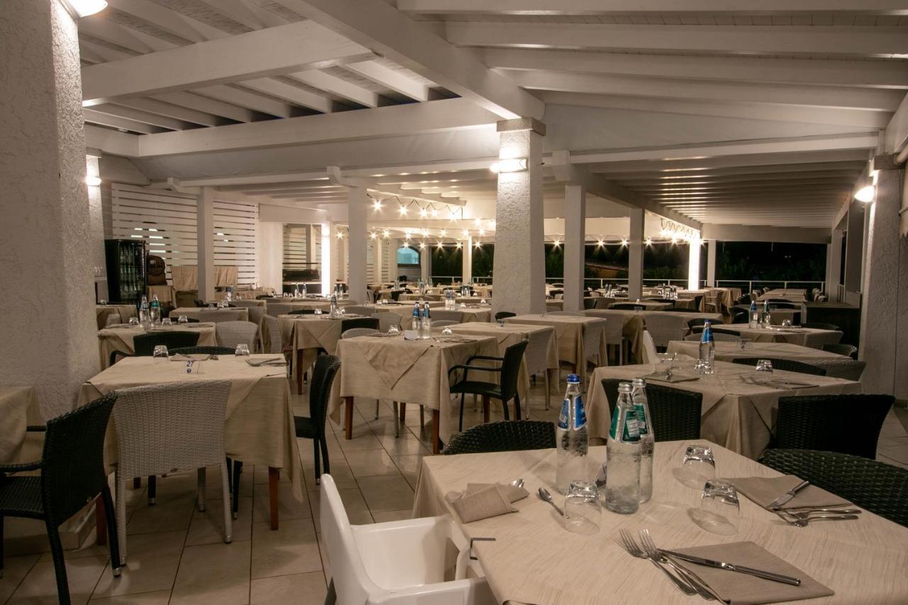Limone Beach Resort Castiadas Eksteriør bilde